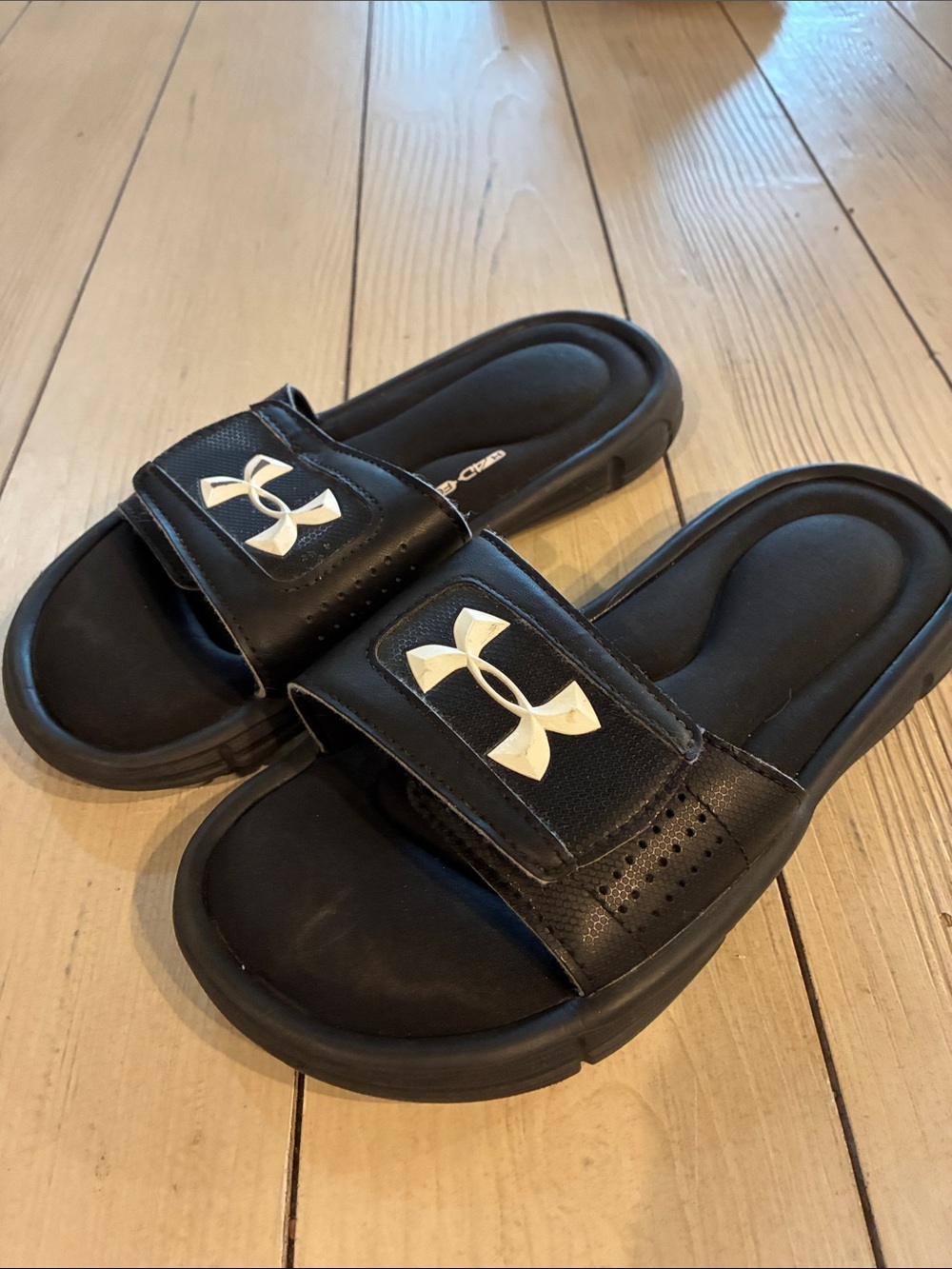 Black under armor slides
